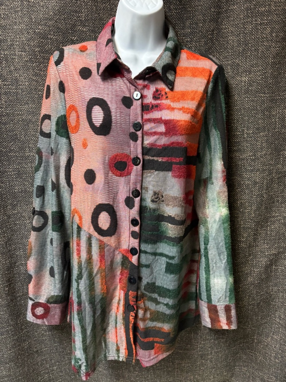 Radzoli Abstract Textured Button Blouse